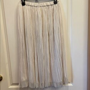 Elegant tulle midi Cream Pleated Skirt